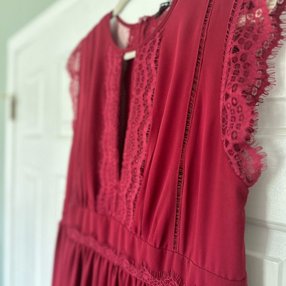 TFNC London Maternity Formal Dress - Picture 4 of 4